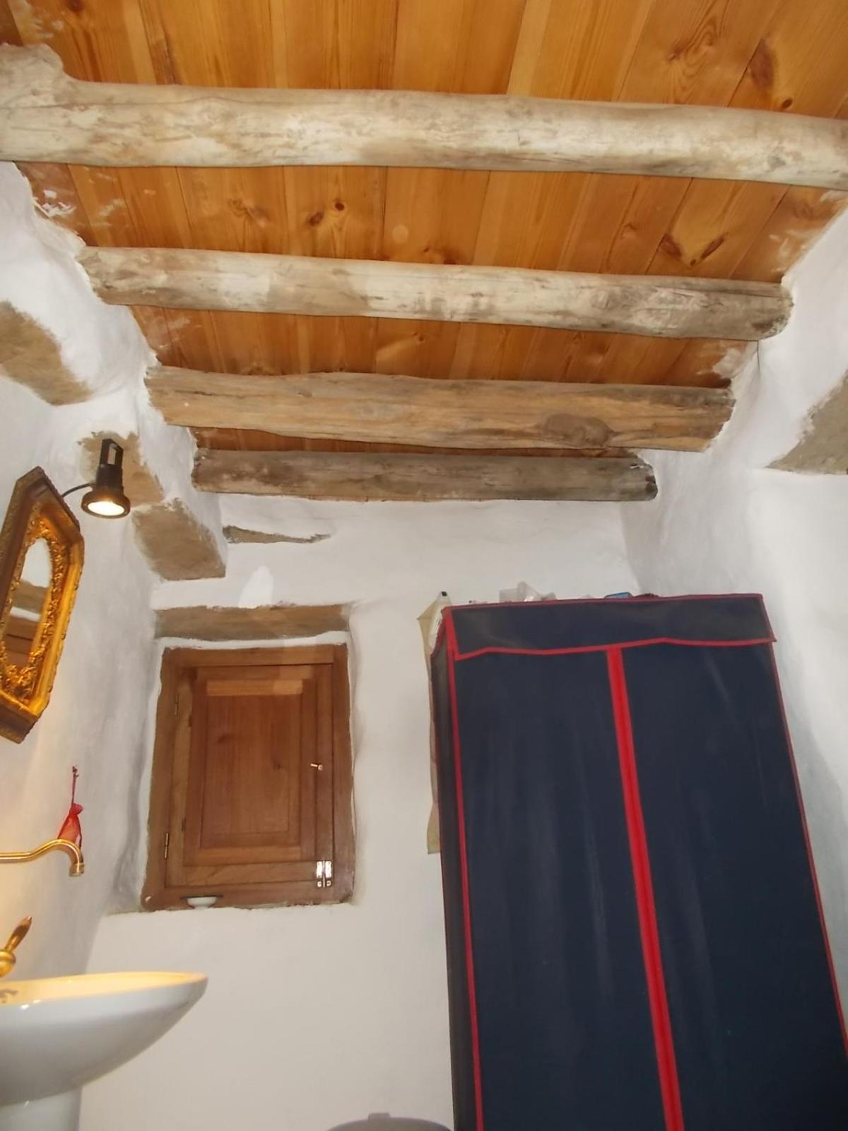 Cyclades Olive Museum's Guest House Pitrofos Extérieur photo