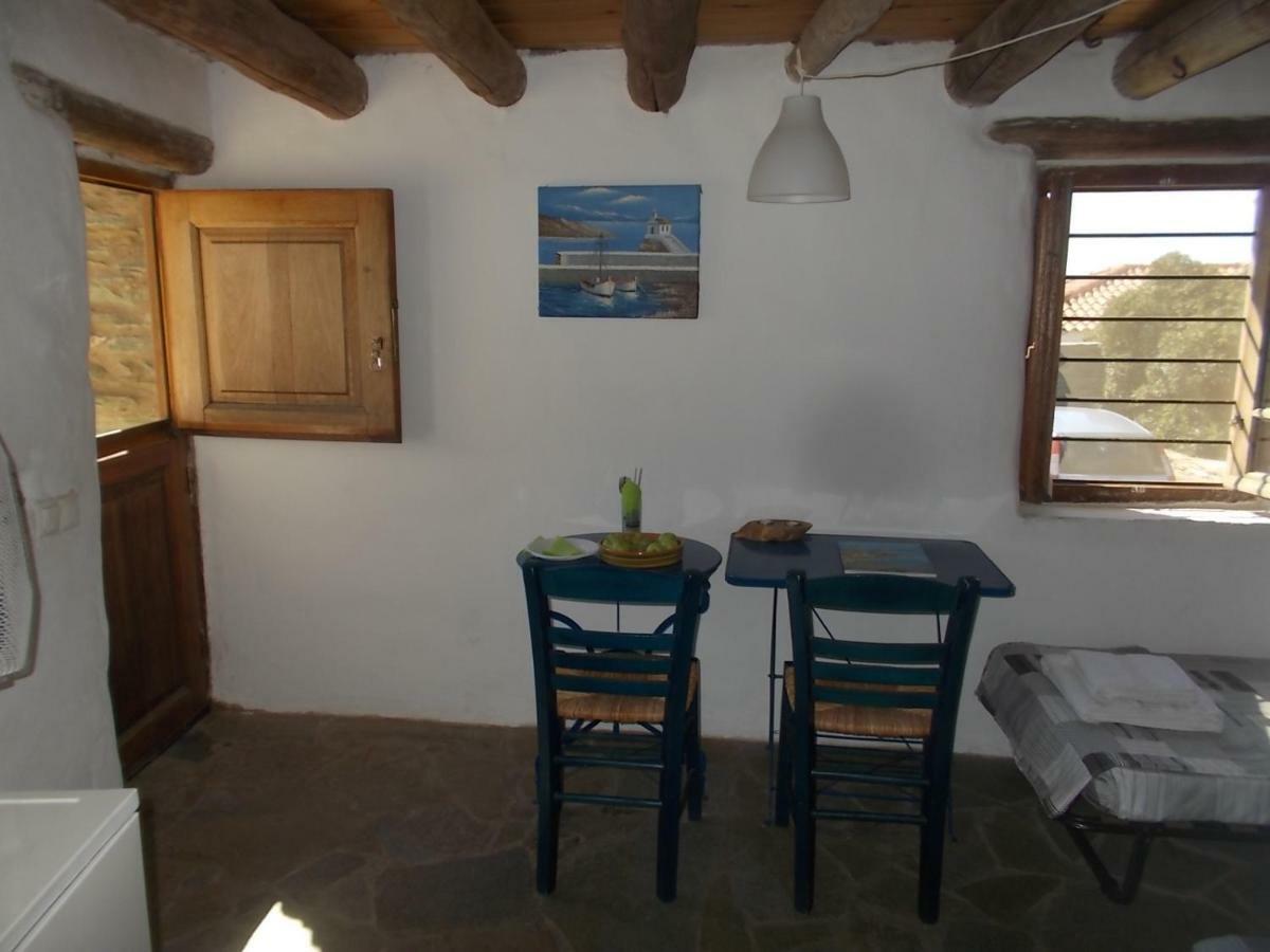 Cyclades Olive Museum's Guest House Pitrofos Extérieur photo