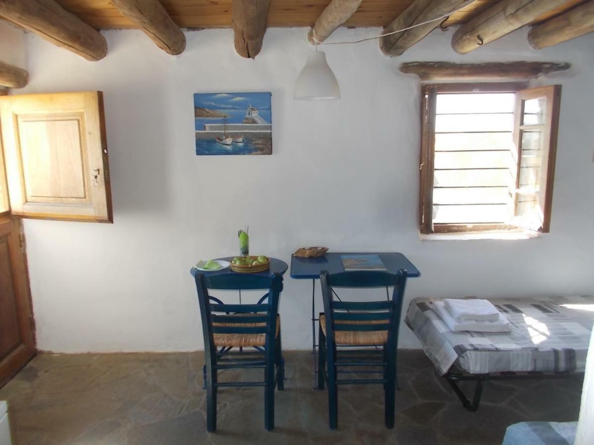 Cyclades Olive Museum's Guest House Pitrofos Extérieur photo